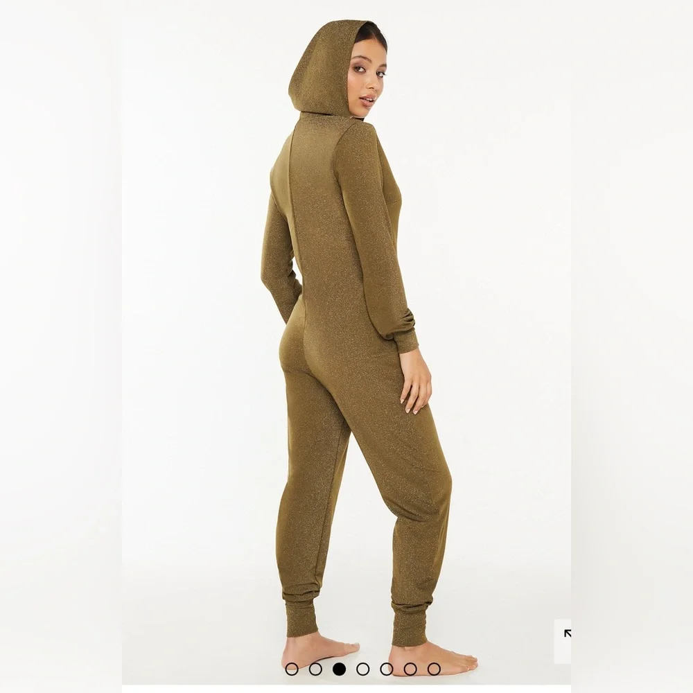 NWOT Savage X Fenty Olive Green SLEEP & SHINE HOODED ONESIE Medium - Picture 2 of 5